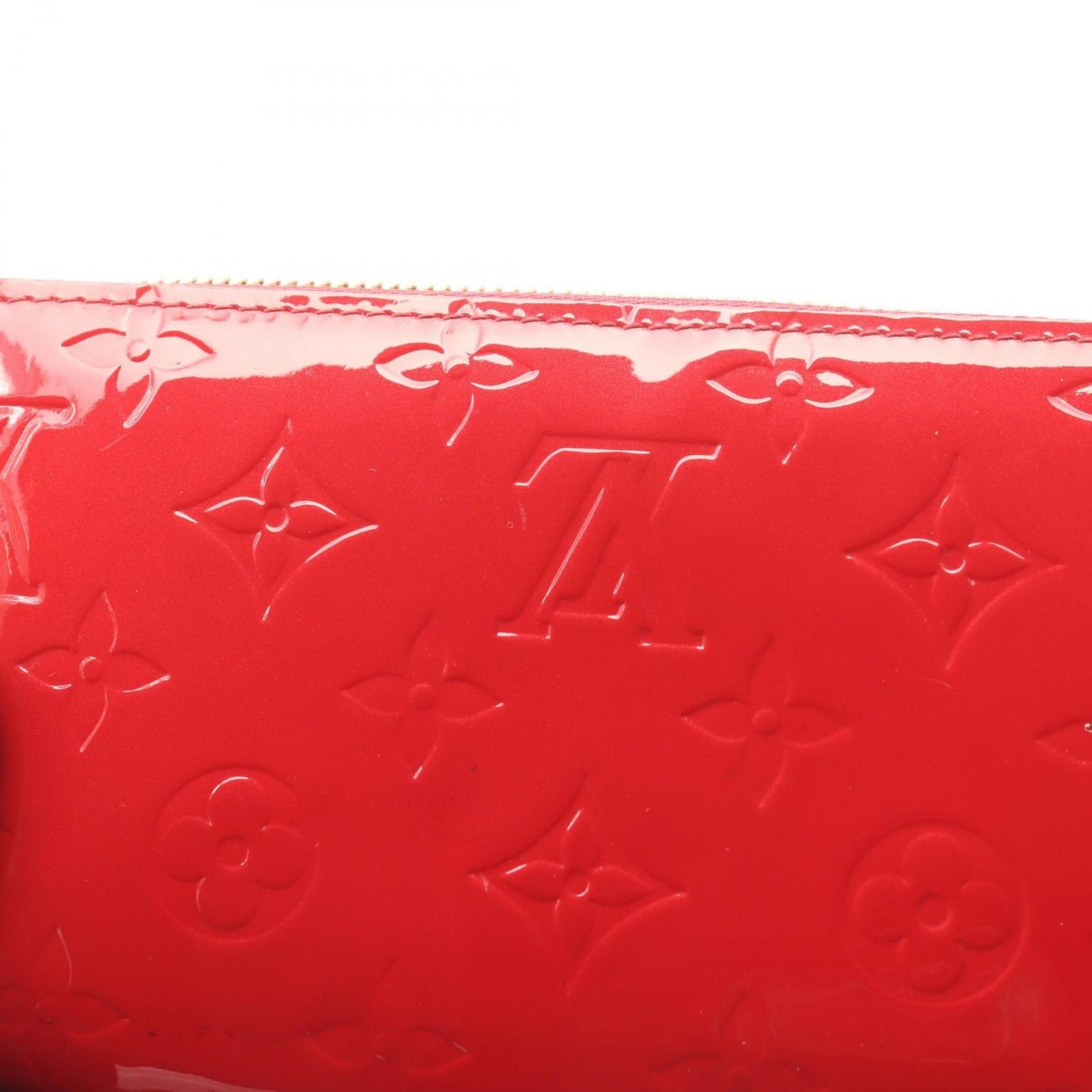 Louis Vuitton Zippy Wallet in Cherry Vernis Leather - Timeless Elegance