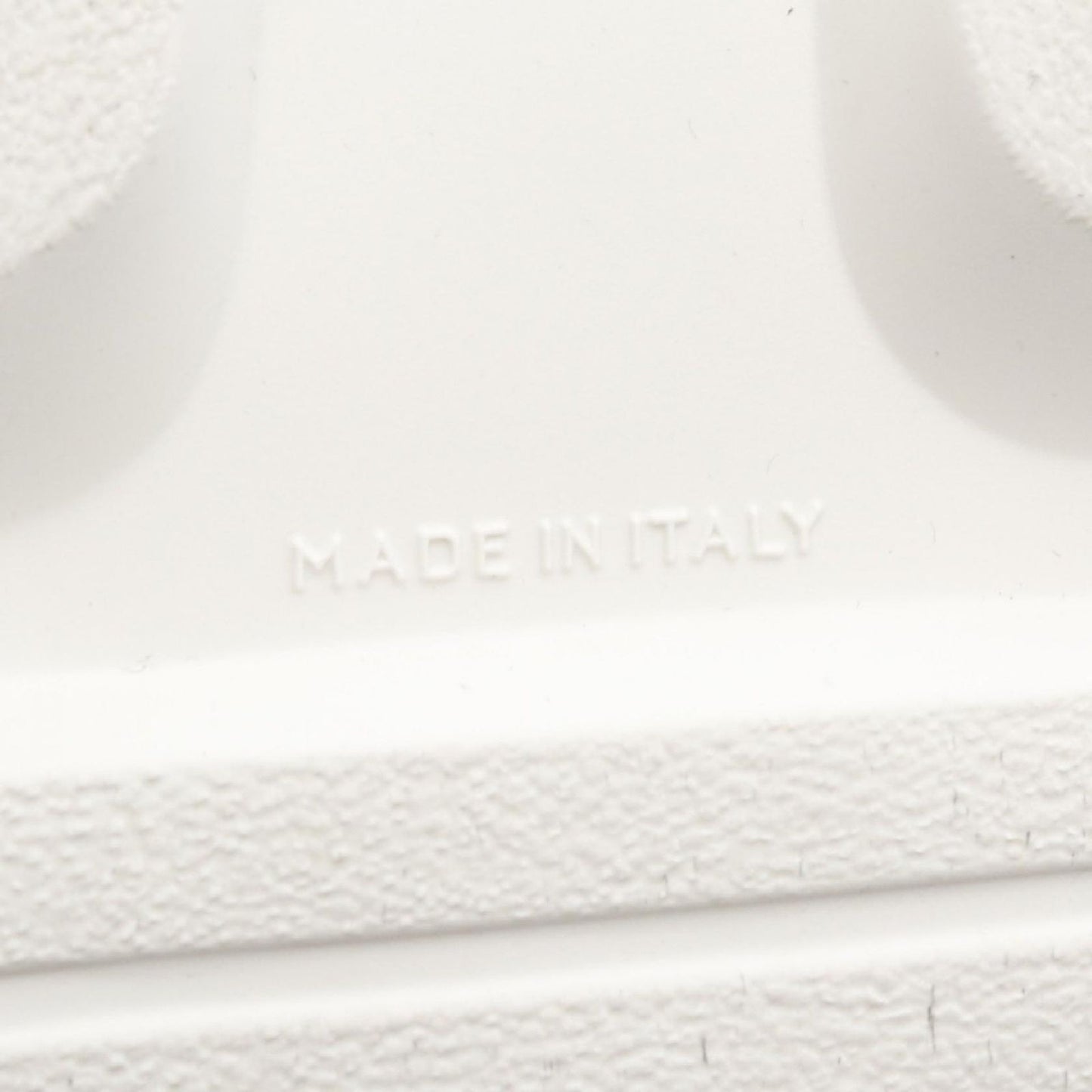 DIOR HOMME B17 Sneakers - Exquisite Black & Multicolor Design