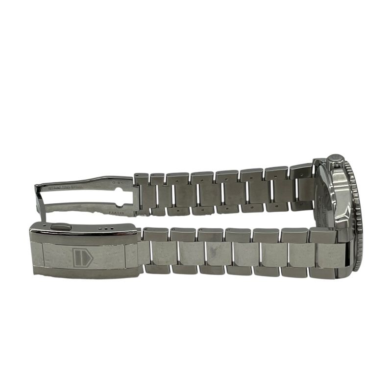TAG Heuer Aquaracer Professional 200 Date Caliber 5 - Green Dial