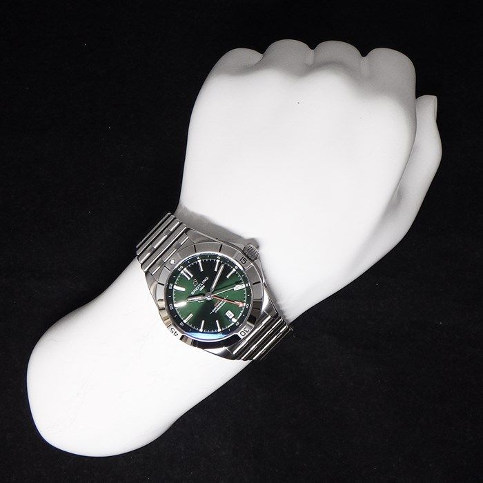 Breitling Chronomat A32398101L1A1 Green Dial GMT Automatic Watch