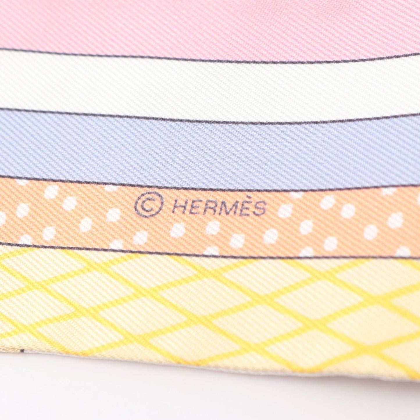 HERMES Grand Theatre Nouveau Silk Twilly Scarf - Unused Luxury