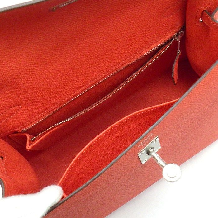 HERMES Kelly 25 Handbag in Orange Field - 2024 Edition