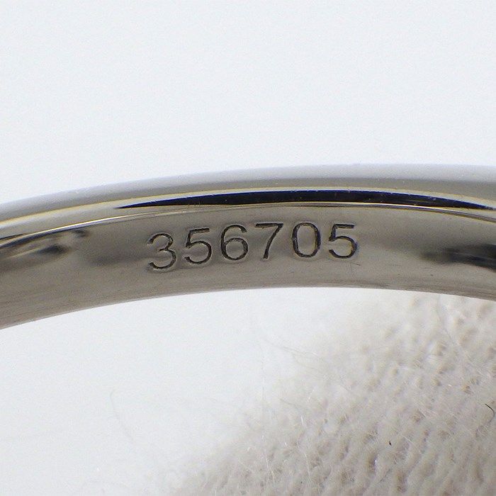 HARRY WINSTON Lily Cluster Ring with Marquise and Round Diamonds