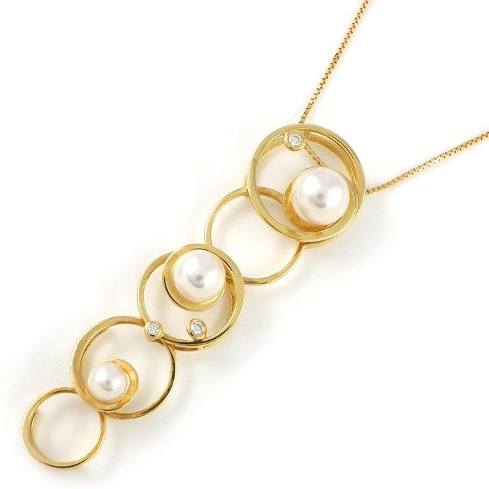 TASAKI Inviting Enema Necklace with Akoya Pearls & Diamonds