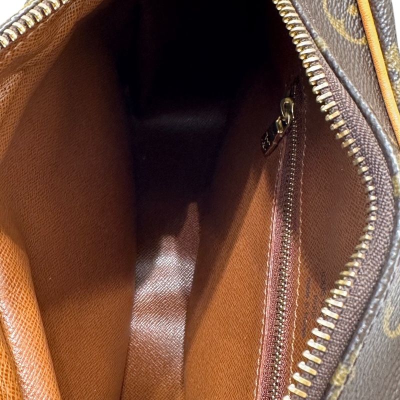 Louis Vuitton Monogram Blois 30 Shoulder Bag - Timeless Elegance