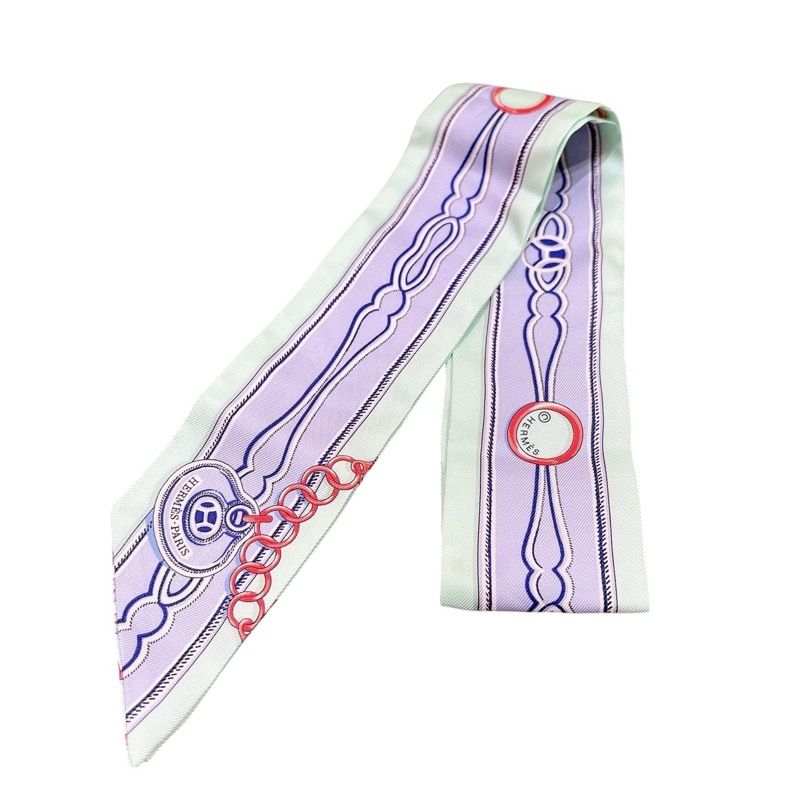 HERMES Twilly Vert du Ciel Green Silk Scarf - Exquisite Elegance
