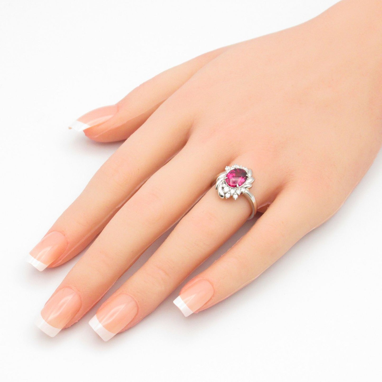 Exquisite Roadlight Garnet & Diamond Ring in Platinum