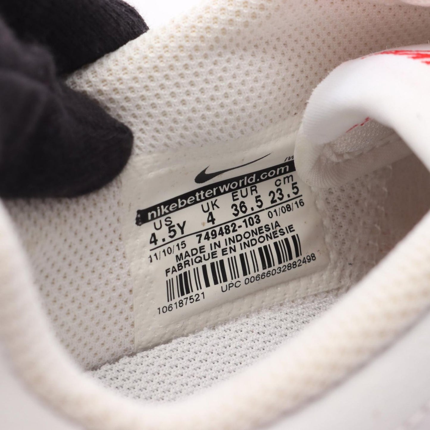 NIKE Cortez Sneakers in White Leather - Timeless Elegance