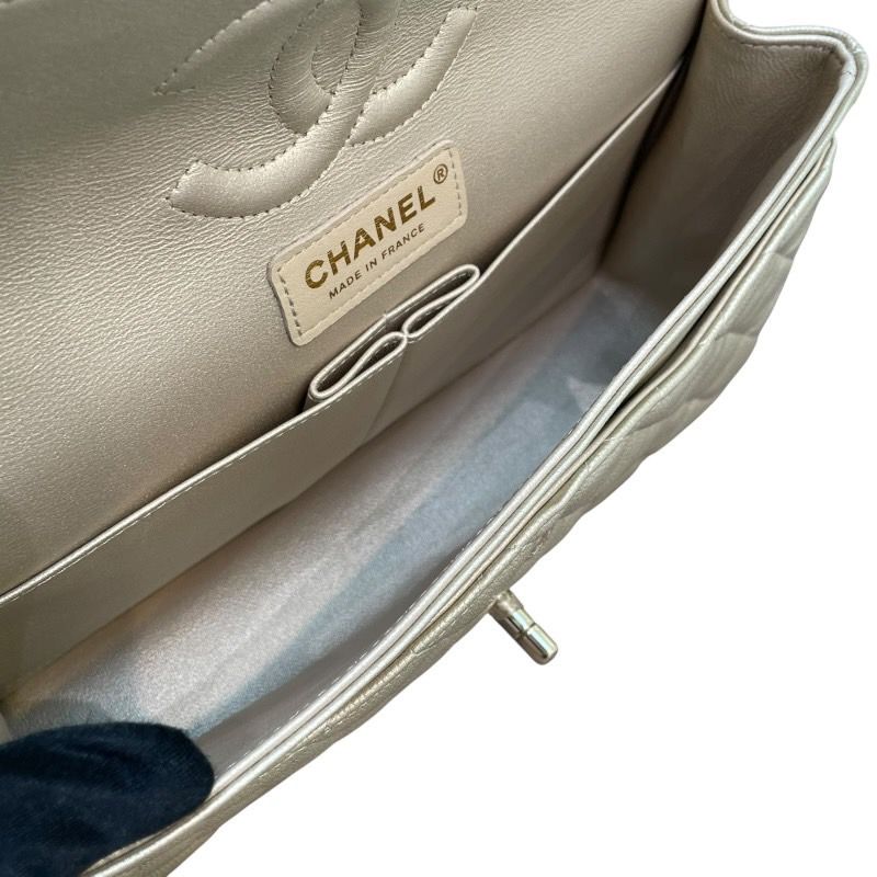 CHANEL Matelassé 25 Shoulder Bag in Gold Caviar Skin