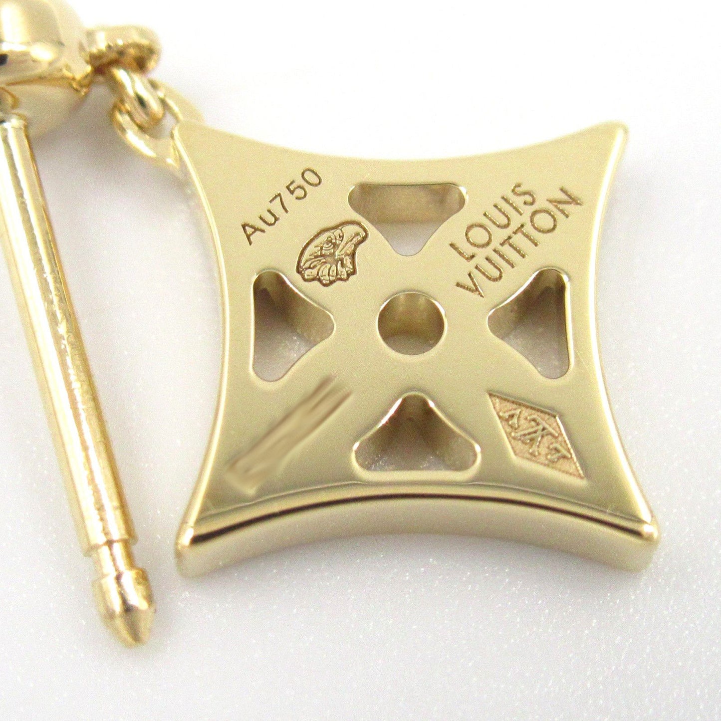 Louis Vuitton Monogram Idylle Diamond Earrings in 18K Yellow Gold