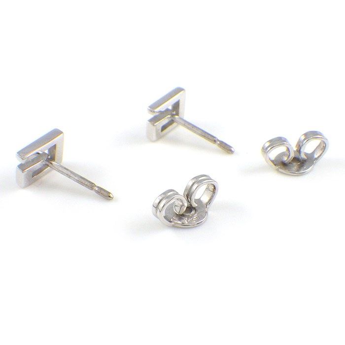 GUCCI G Logo Square Earrings in K18 White Gold - Exquisite Craftsmanship