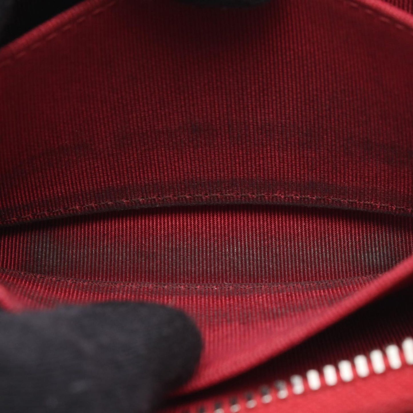 CHANEL Classic Zip Coin Purse in Red Caviar Leather