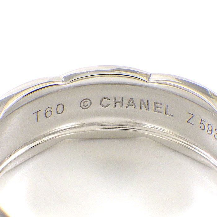 CHANEL Coco Crush Medium Ring with Diamonds in 18K White Gold