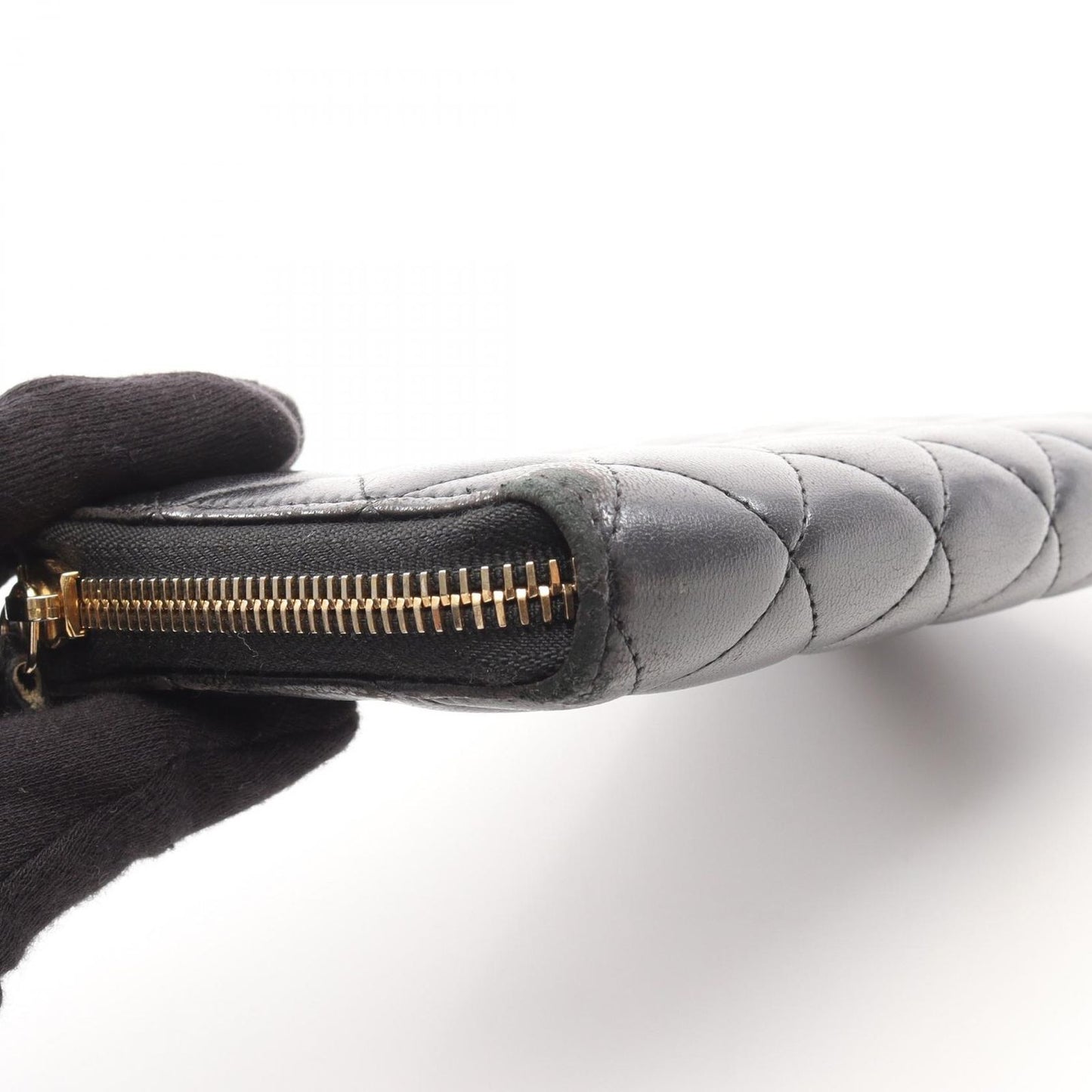 CHANEL Matelassé Round Long Wallet in Black Lambskin