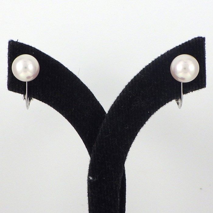 TASAKI Akoya Pearl Necklace & Earring Set in White Gold