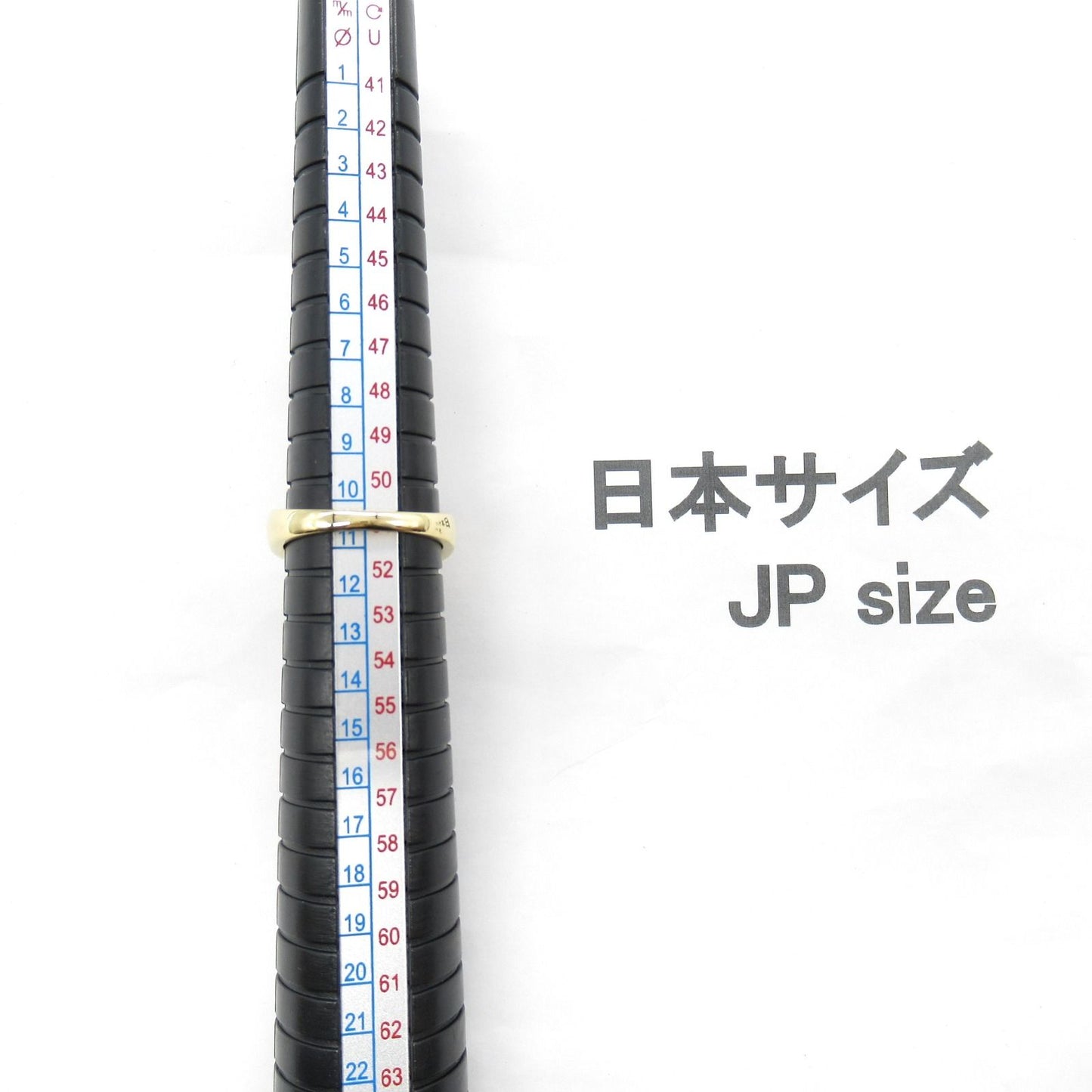 Exquisite Ruby and Diamond Ring in 18K Yellow Gold