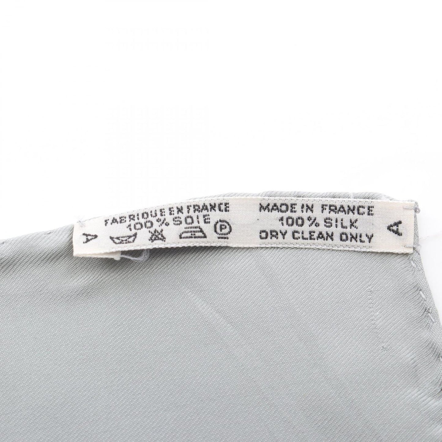 HERMES Halte en Camargue Silk Scarf - Timeless Elegance