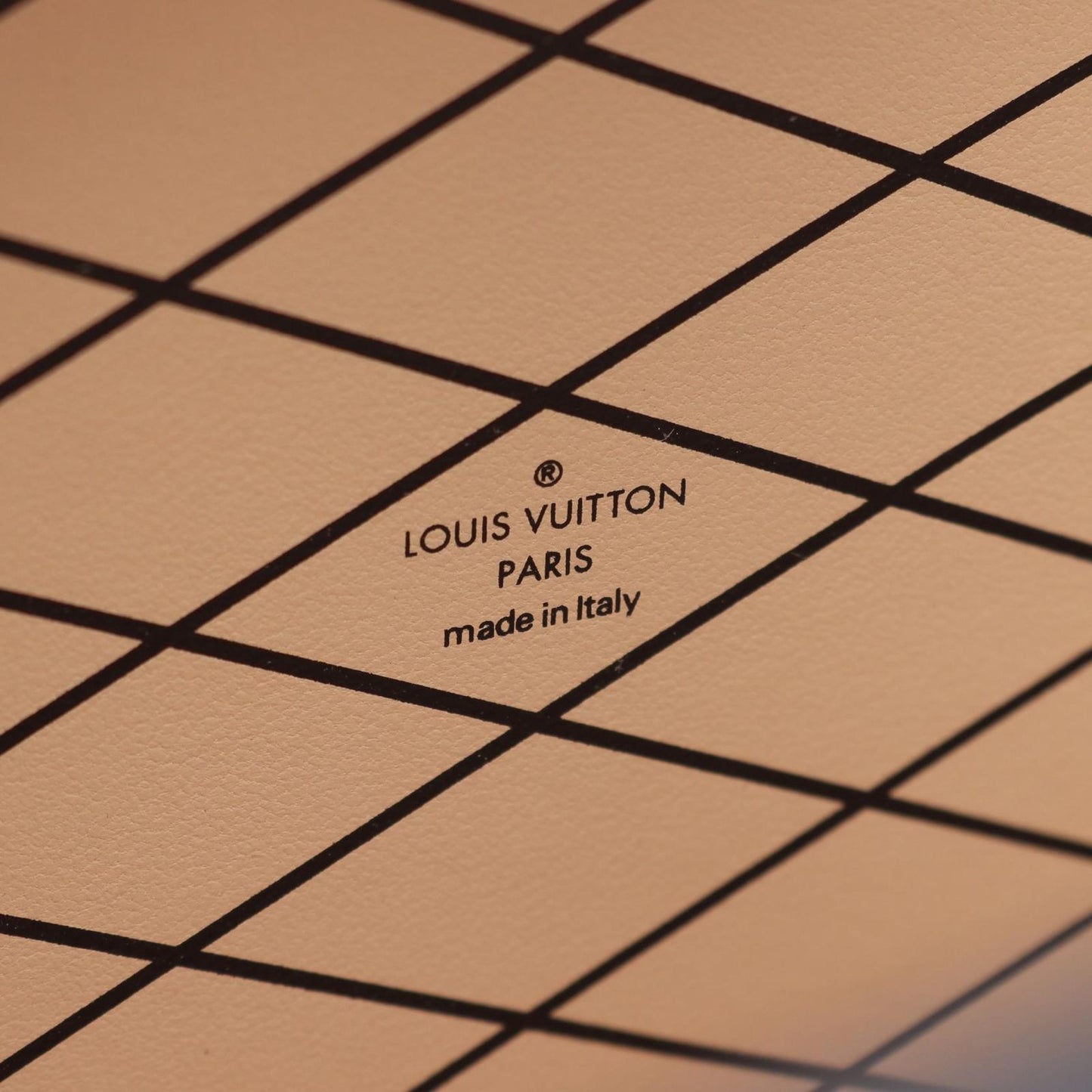 Louis Vuitton Petite Boite Chapeau Handbag - Black/Beige Leather