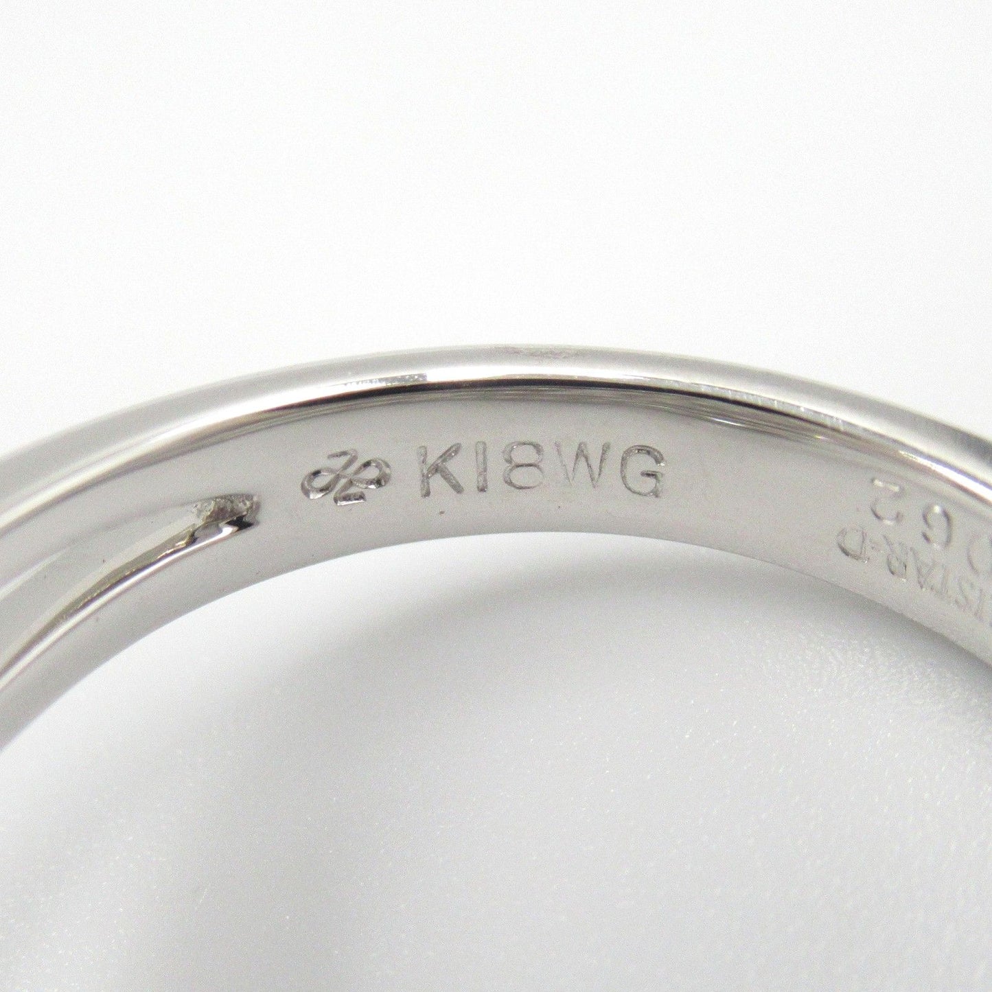 Exquisite K18WG Diamond Ring - 0.62ct Elegance