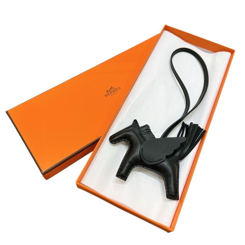 HERMES Rodeo Pegasus PM in So Black Anyo Milo - Exquisite Luxury Accessory