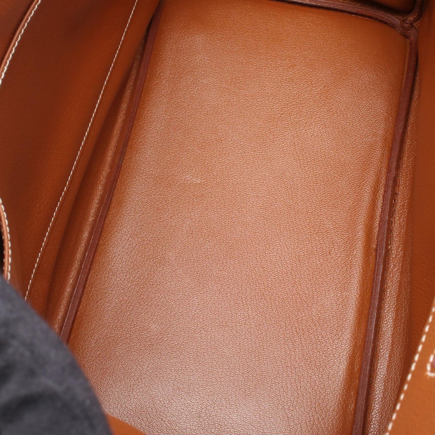 HERMES Haut à Courroies 32 Handbag in Gold Leather