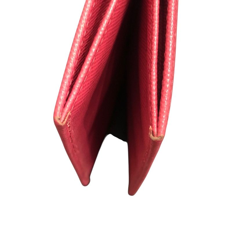 PRADA Saffiano Logo Card Case - Exquisite Luxury Accessory