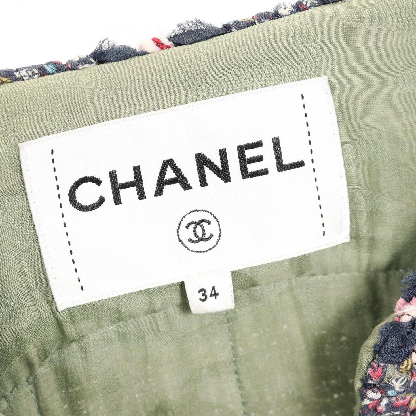 CHANEL No-Collar Jacket in Luxurious Wool Fabric - Size 34
