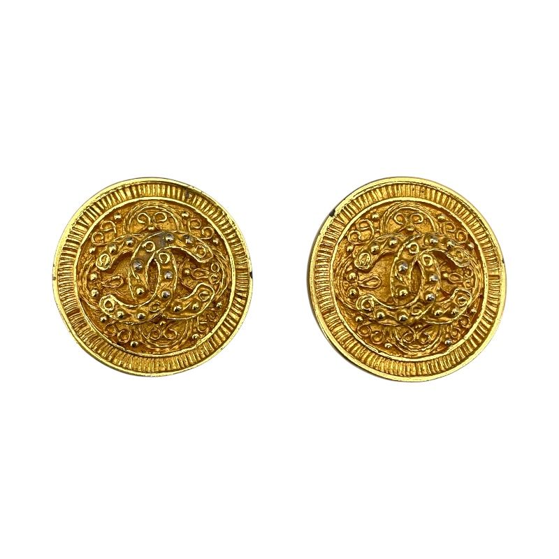 CHANEL Coco Mark Round Earrings in Gold Metal - Timeless Elegance