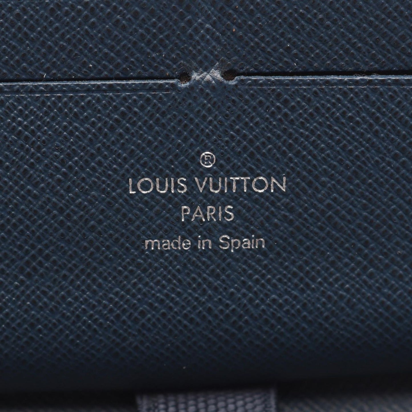 Louis Vuitton Zippy Organizer Wallet in Ocean Leather - Timeless Elegance