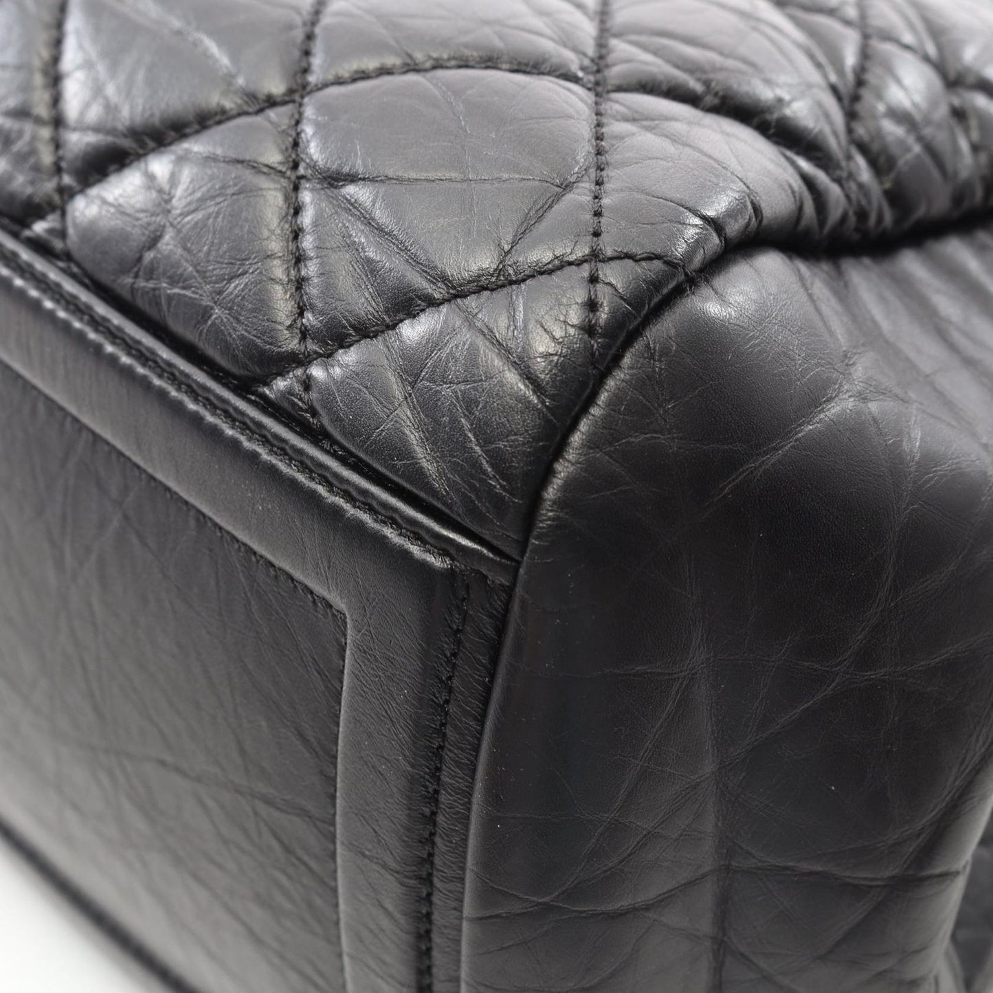 CHANEL Matelassé Black Leather Tote Bag - Timeless Elegance