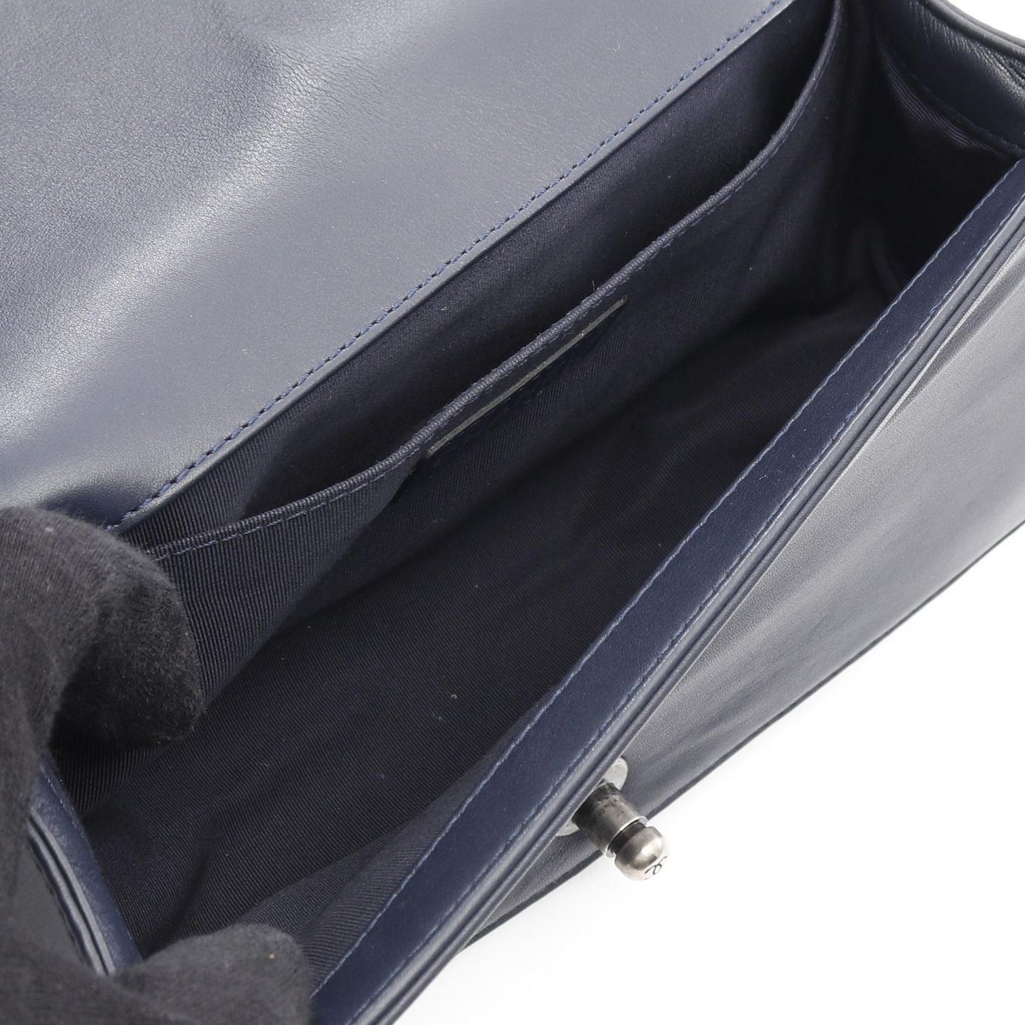 CHANEL Boy Chanel Shoulder Bag in Navy Lambskin - A67086