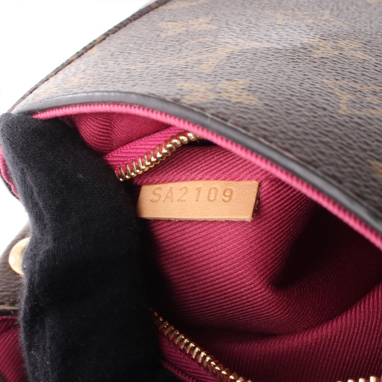 Louis Vuitton Cluny BB Monogram Rose Handbag - Timeless Elegance