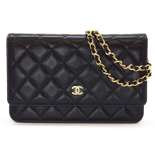 Chanel Classic Chain Wallet AP0250 in Black Lambskin - Timeless Elegance