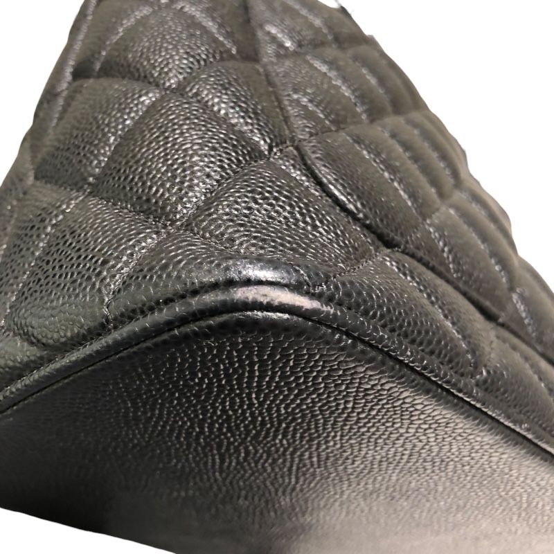 CHANEL Reissue Tote A01804 Black Caviar Handbag - Timeless Elegance