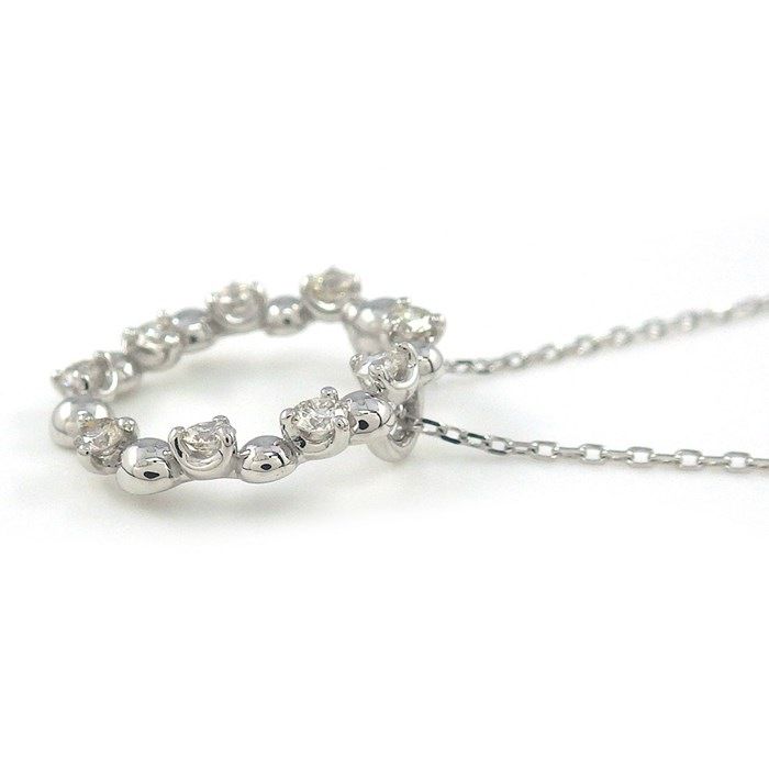 Exquisite Round Diamond Necklace in Platinum - 0.25ct