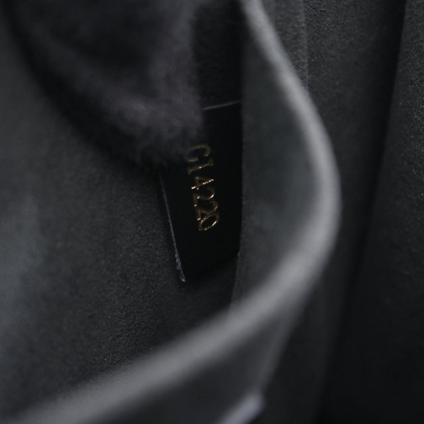 Louis Vuitton Dauphine MM Shoulder Bag - Timeless Elegance