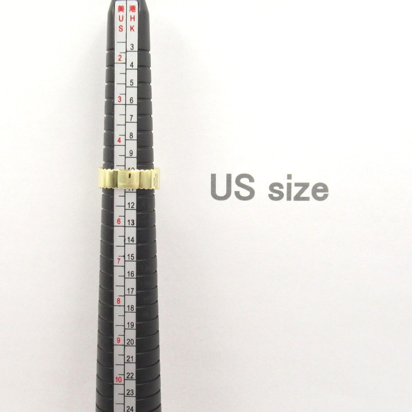 Exquisite Ruby and Diamond Ring in K18 Yellow Gold