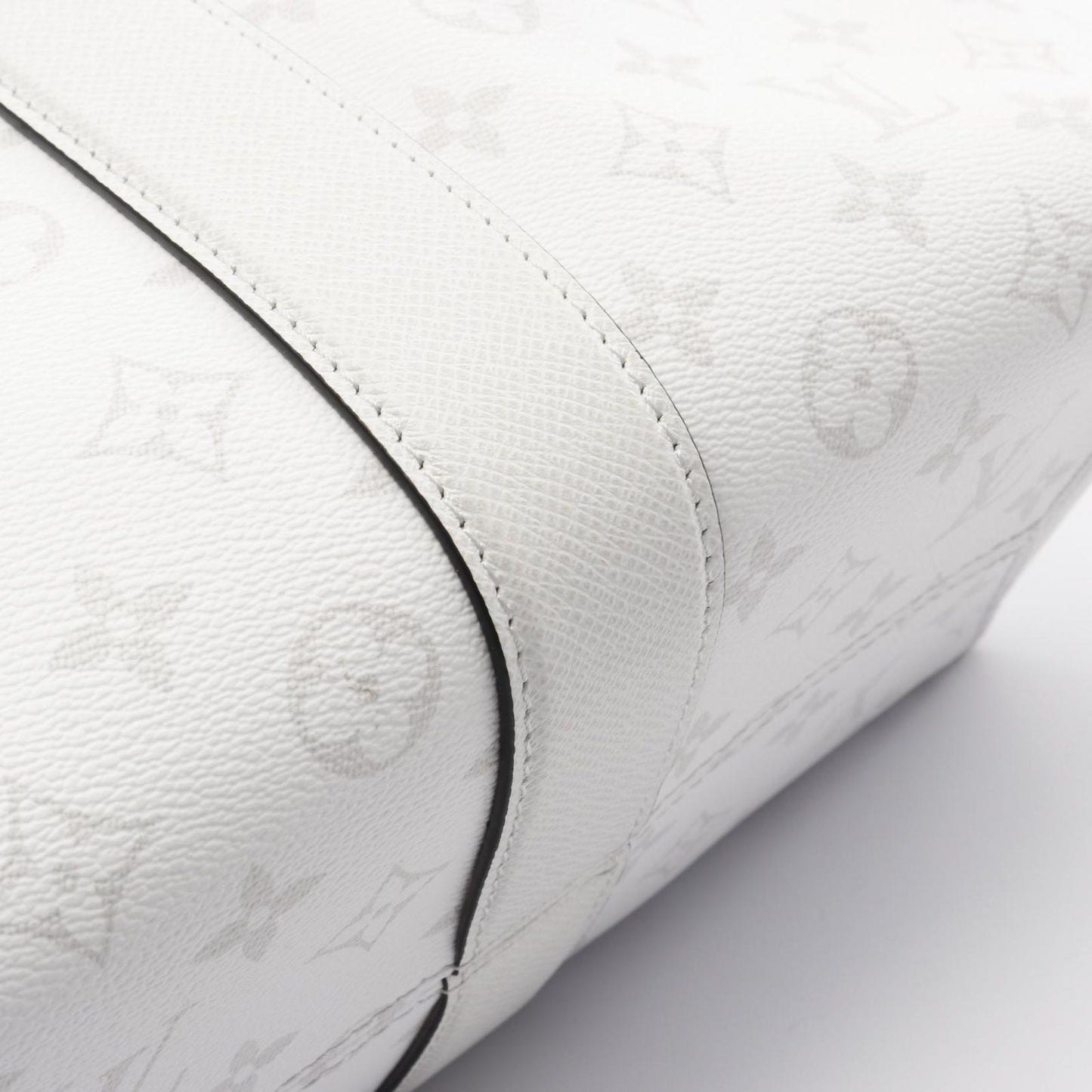 Louis Vuitton Weekend Tote NM in Monogram Canvas - Timeless Elegance