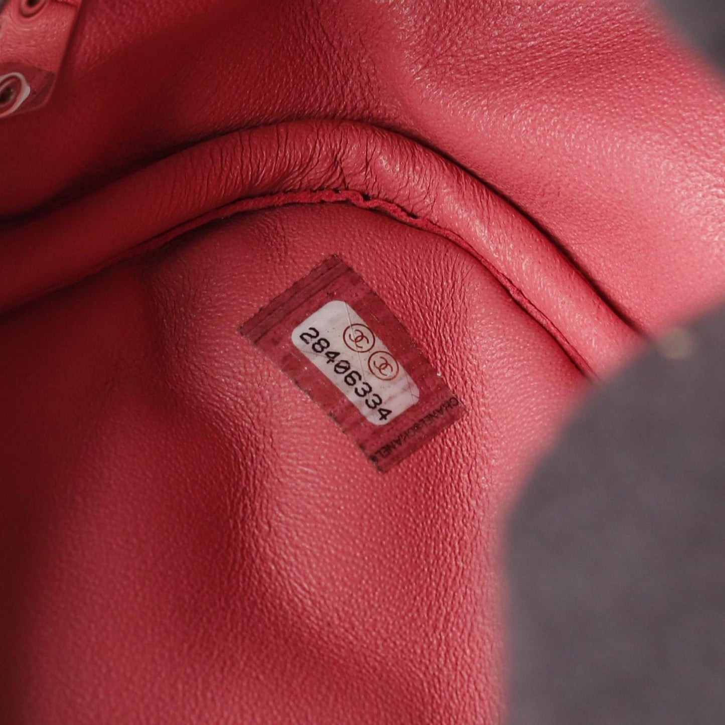 CHANEL Matelassé Pink Lambskin Shoulder Bag - Exquisite Craftsmanship