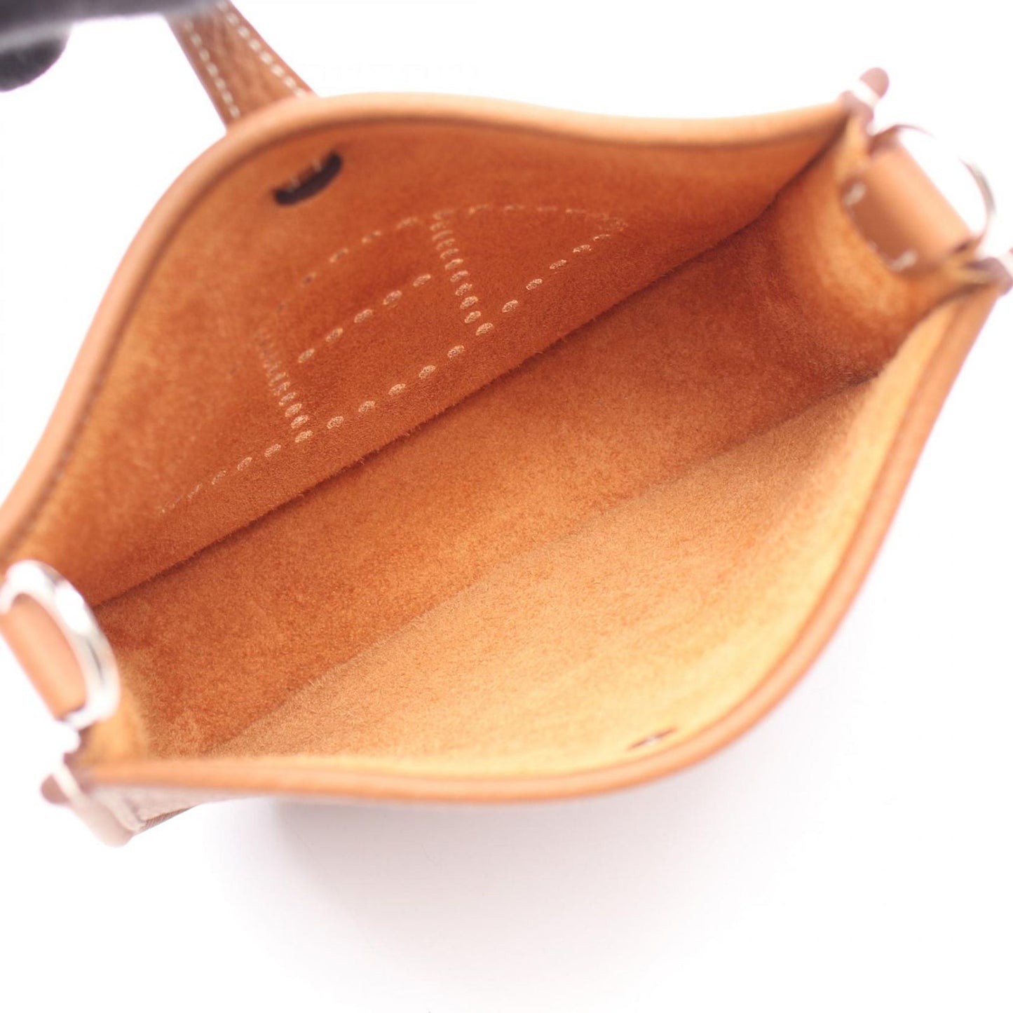 HERMES Evelyne TPM Shoulder Bag in Gold Leather - Unused Luxury