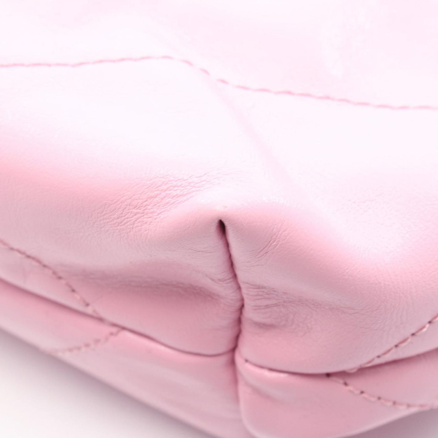 CHANEL Matelassé Small Shoulder Bag in Pink Leather - AS3260