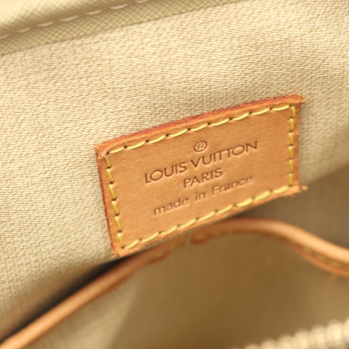 Louis Vuitton Truville Handbag M42228 - Timeless Elegance