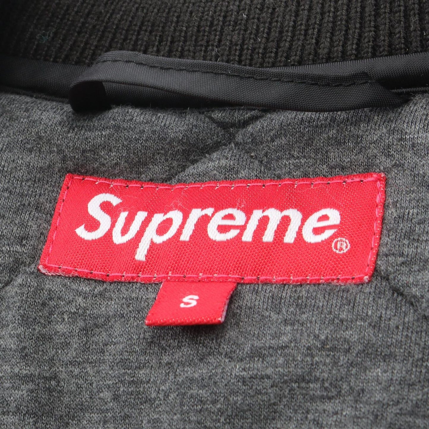 Supreme Quilted Work Jacket - Timeless Black Elegance