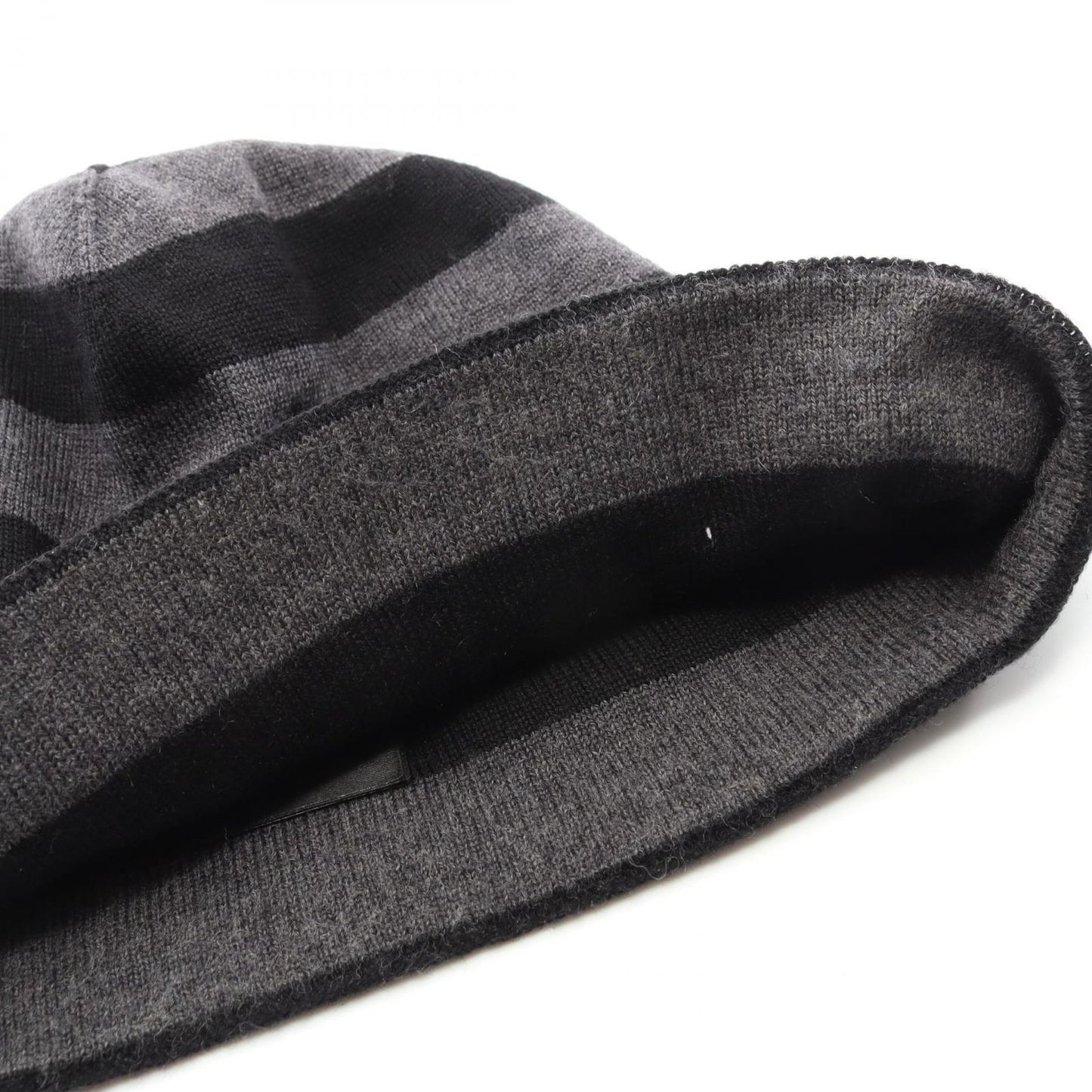 FENDI FF Logo Wool Knit Cap in Grey - Unisex Luxury Accessory