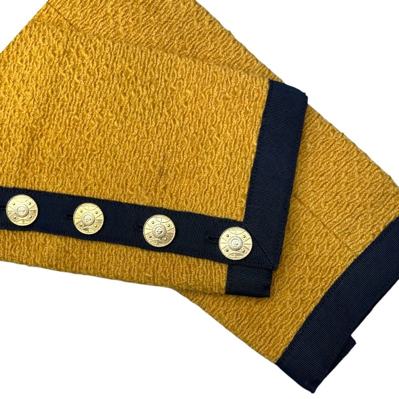 CHANEL Vintage No-Collar Tweed Jacket in Yellow - Timeless Elegance