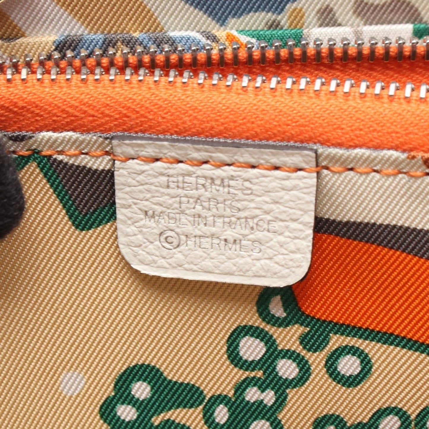 HERMES Azap Compact Silk-In Wallet in New White - Exquisite Craftsmanship