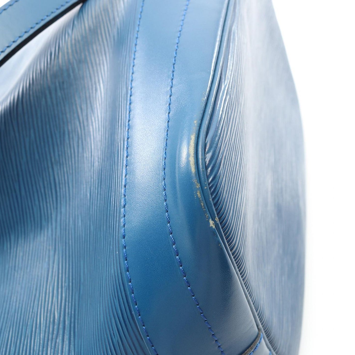 Louis Vuitton Noé Shoulder Bag in Toledo Blue - Timeless Elegance