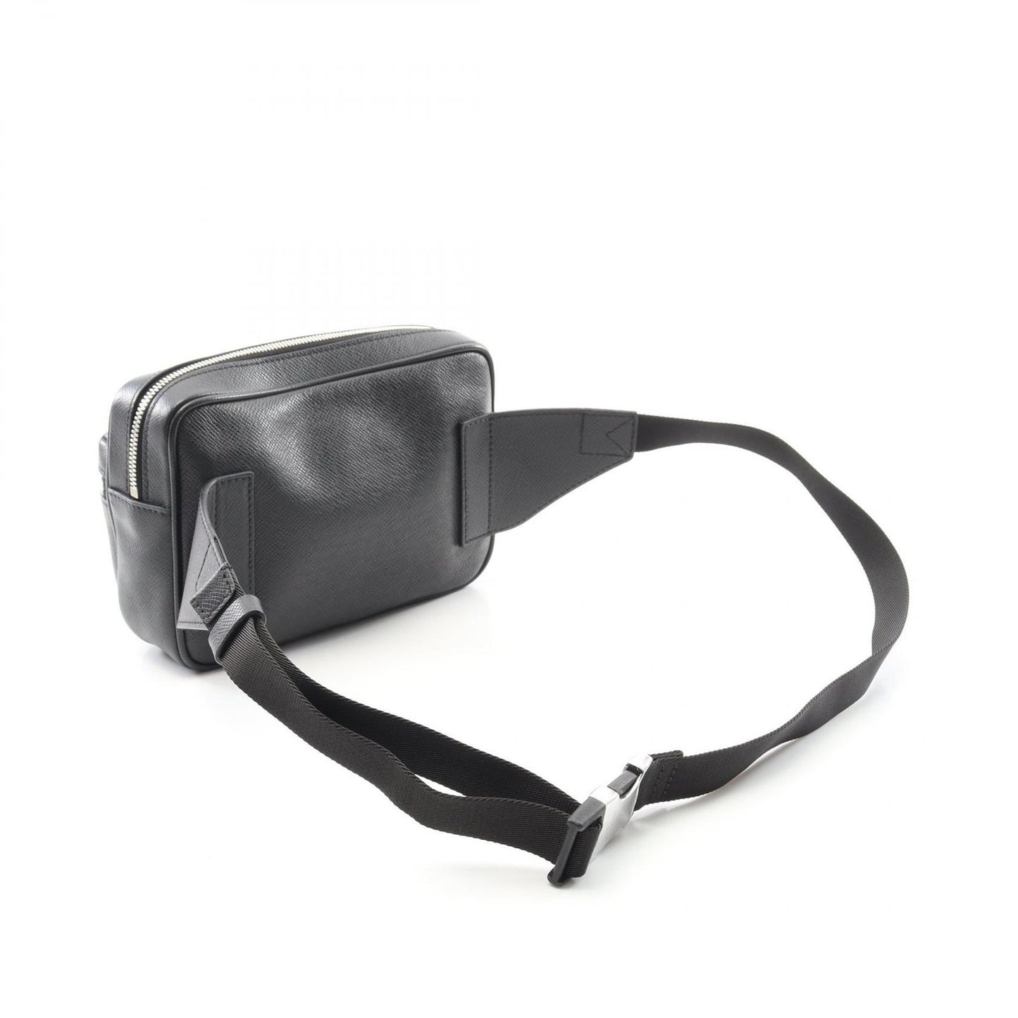 Louis Vuitton Taiga Noir Bum Bag - Timeless Outdoor Elegance