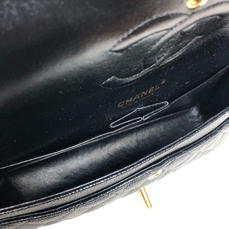 CHANEL Matelassé 25 Black Caviar Skin Shoulder Bag with Gold Hardware