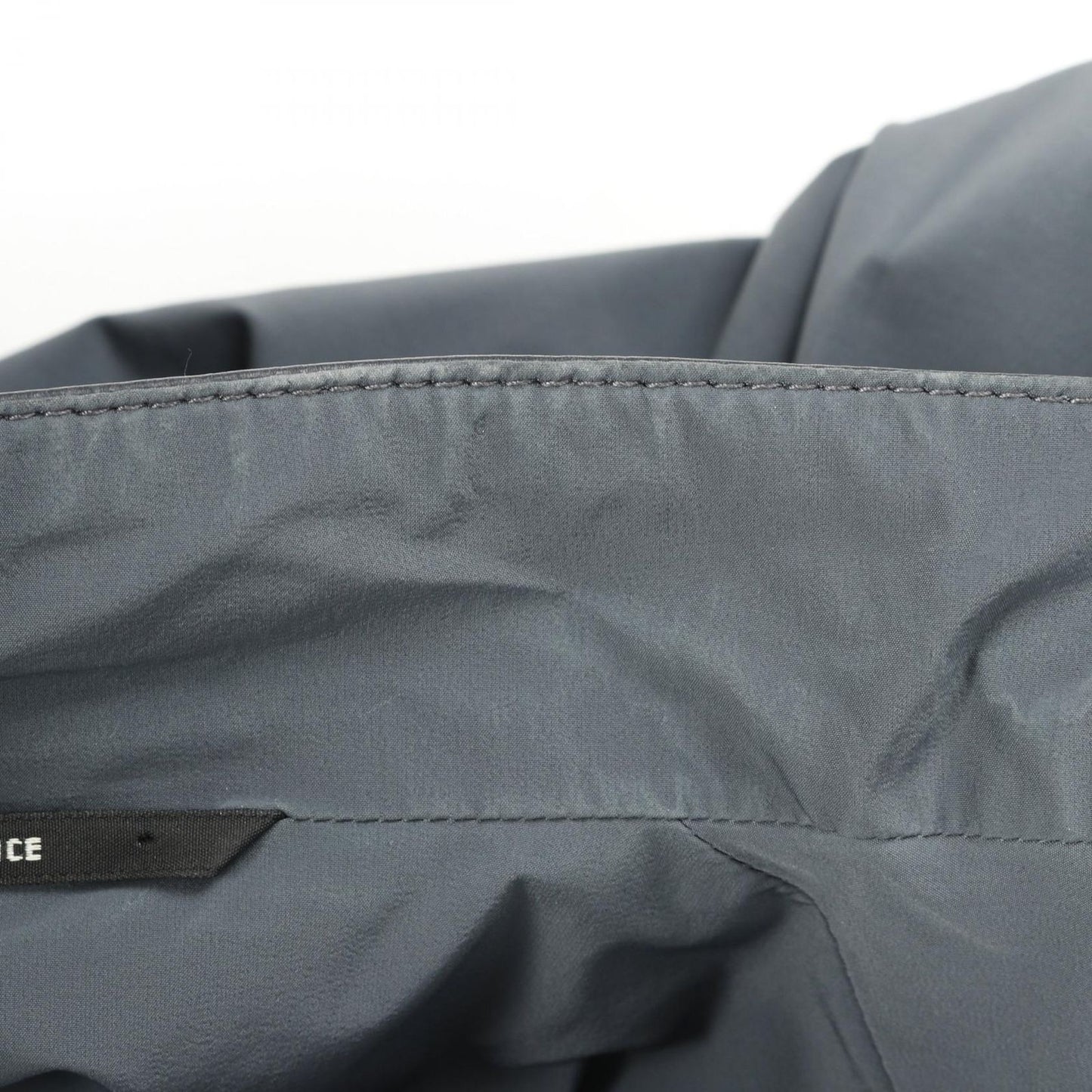 HERMES Serre Button Nylon Jacket in Blue - Size 48